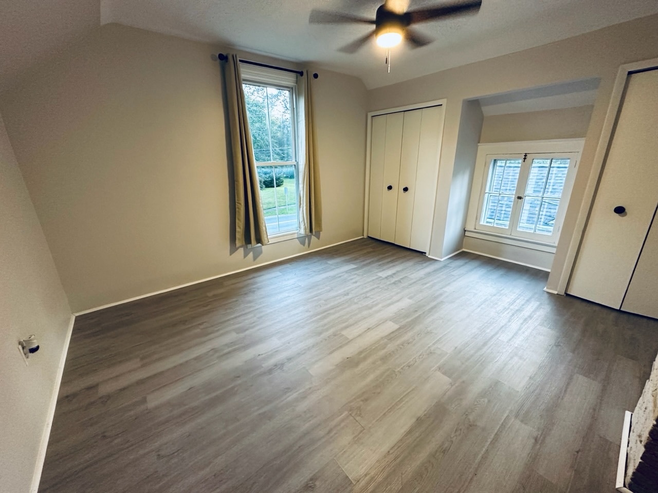Building Photo - 355 S Rocky River Dr