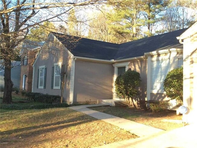 Building Photo - 11175 Abbotts Station Dr