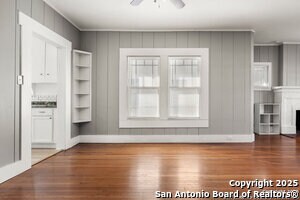 Building Photo - 422 E French Pl