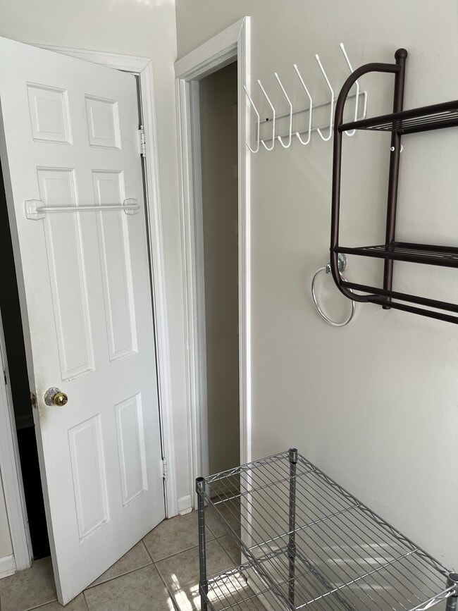 Building Photo - 123 S Jefferson St