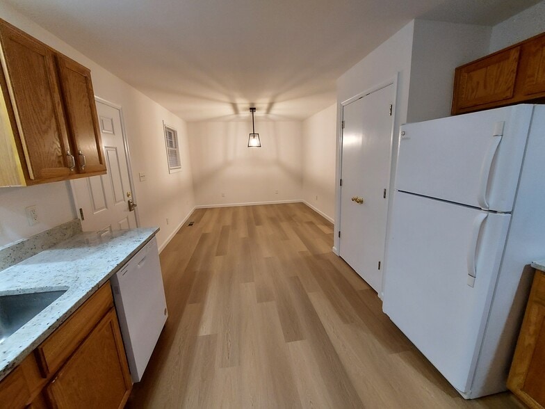 Large dining area - 340 W German St