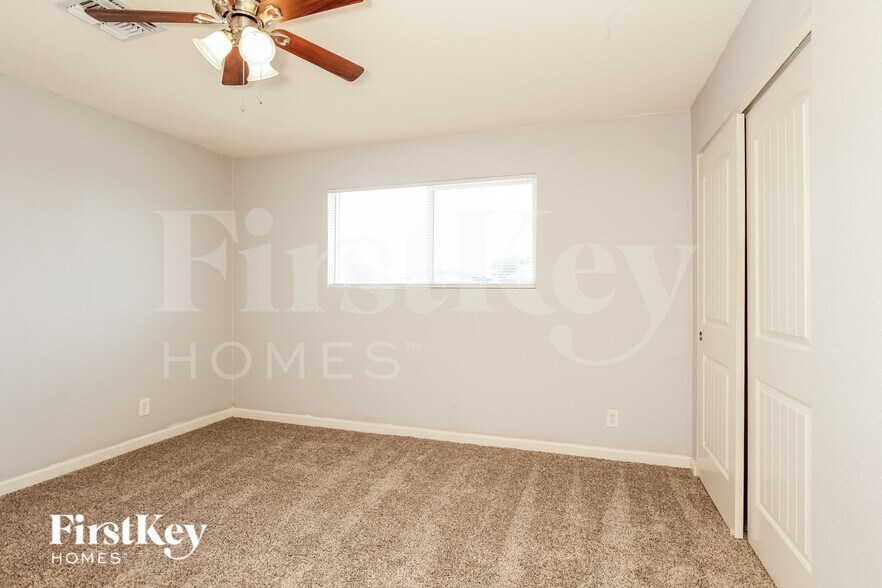 Building Photo - 3634 W Alice Ave