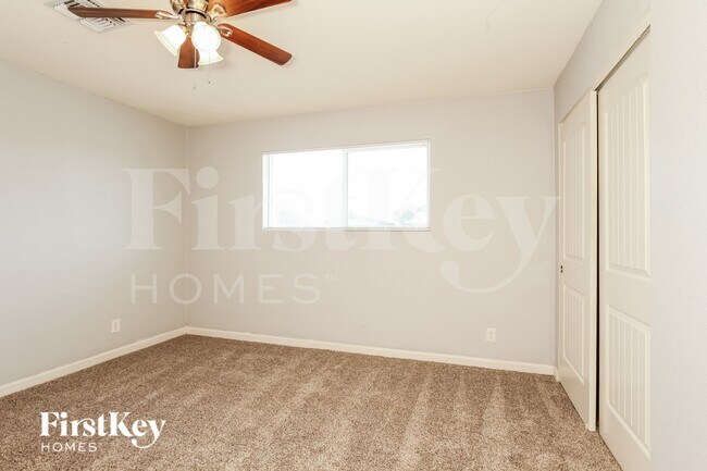 Building Photo - 3634 W Alice Ave