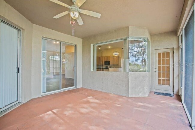 Building Photo - 1881 Pine Bay Dr