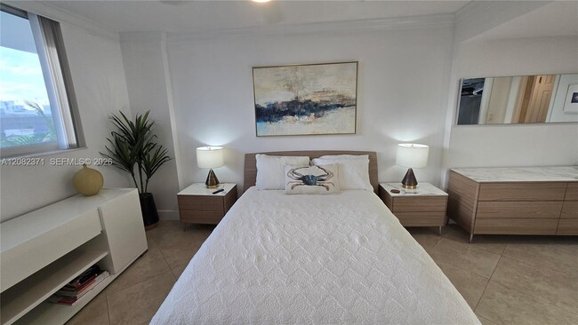 Building Photo - 401 Ocean Dr