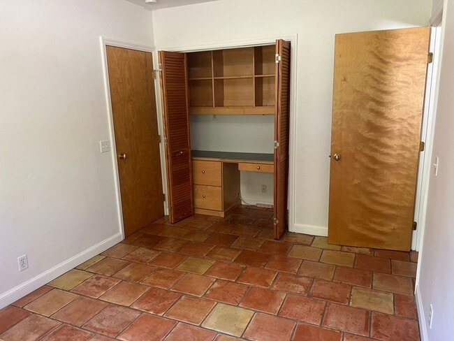 Building Photo - Private 3 Bedroom In Carpinteria