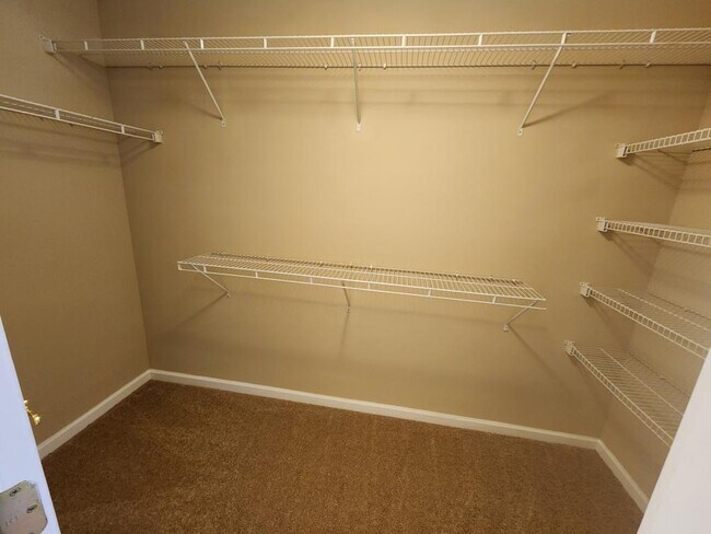 Building Photo - 1594 Overview Cir SW