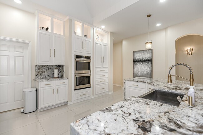 Building Photo - 18022 Dunoon Bay Point Ct