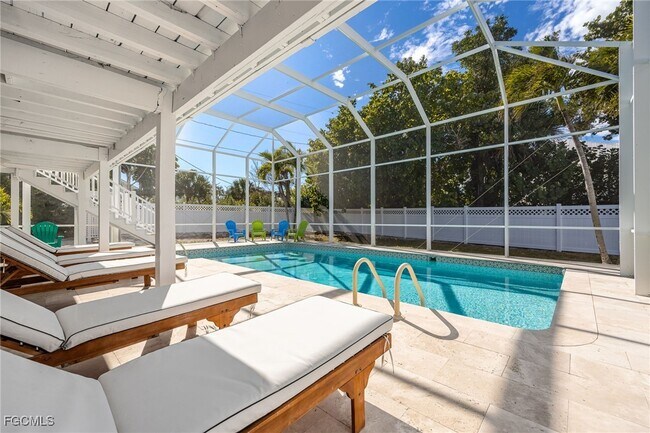 Building Photo - 424 Lagoon Dr