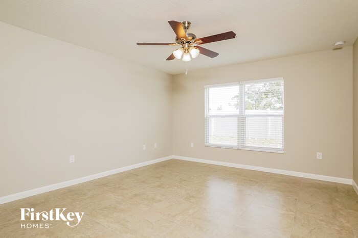 Building Photo - 413 Earhart Dr