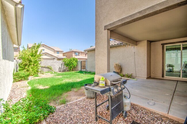 Building Photo - Stunning 3 bed plus Loft in Copper Ranch!