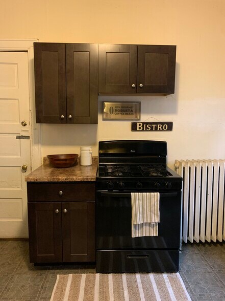 Building Photo - 2740 N Murray Ave