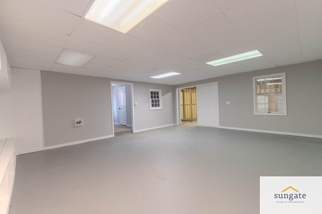 Building Photo - 11319 Harding Rd