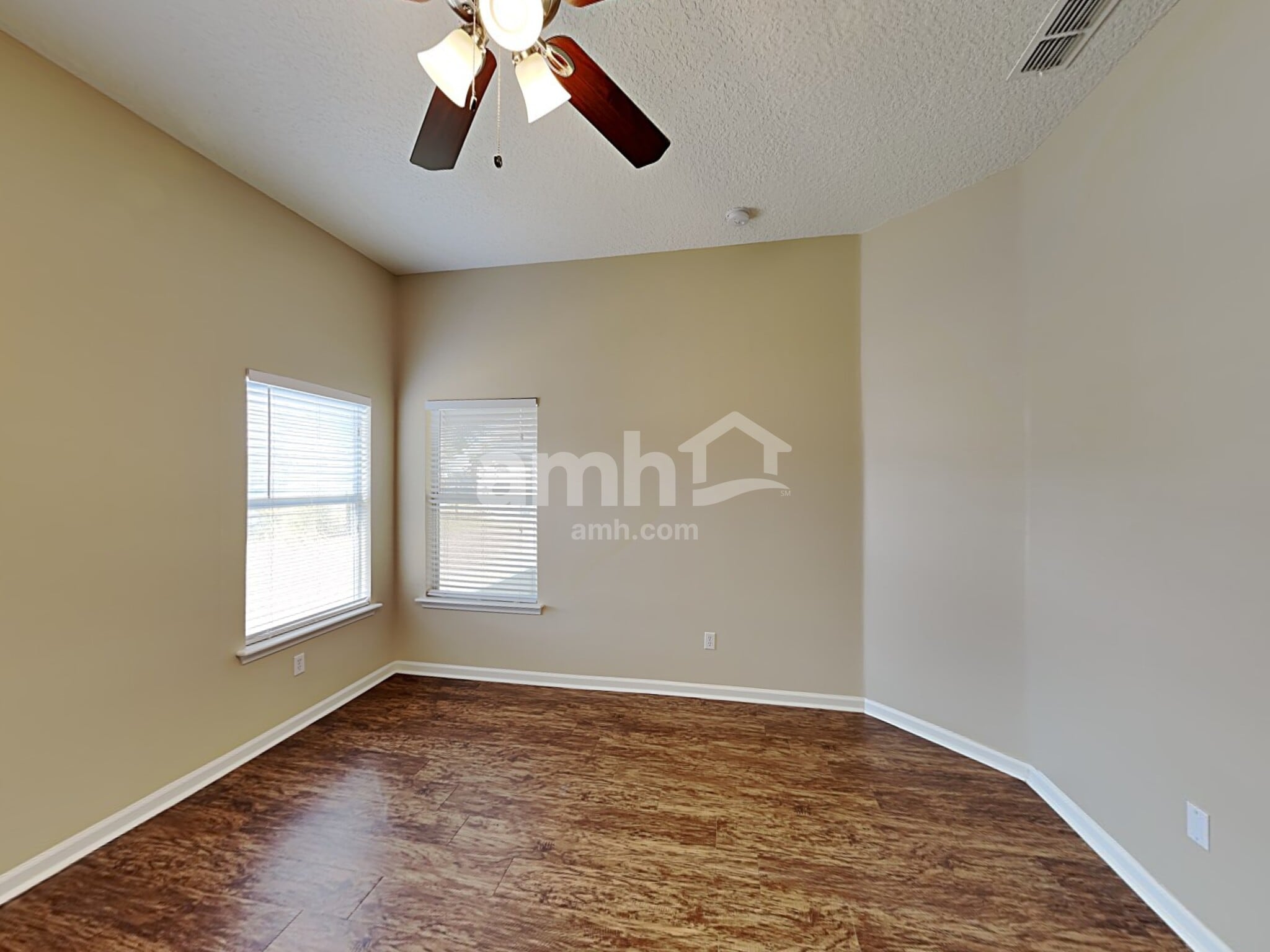 Building Photo - 86865 Riverwood Dr