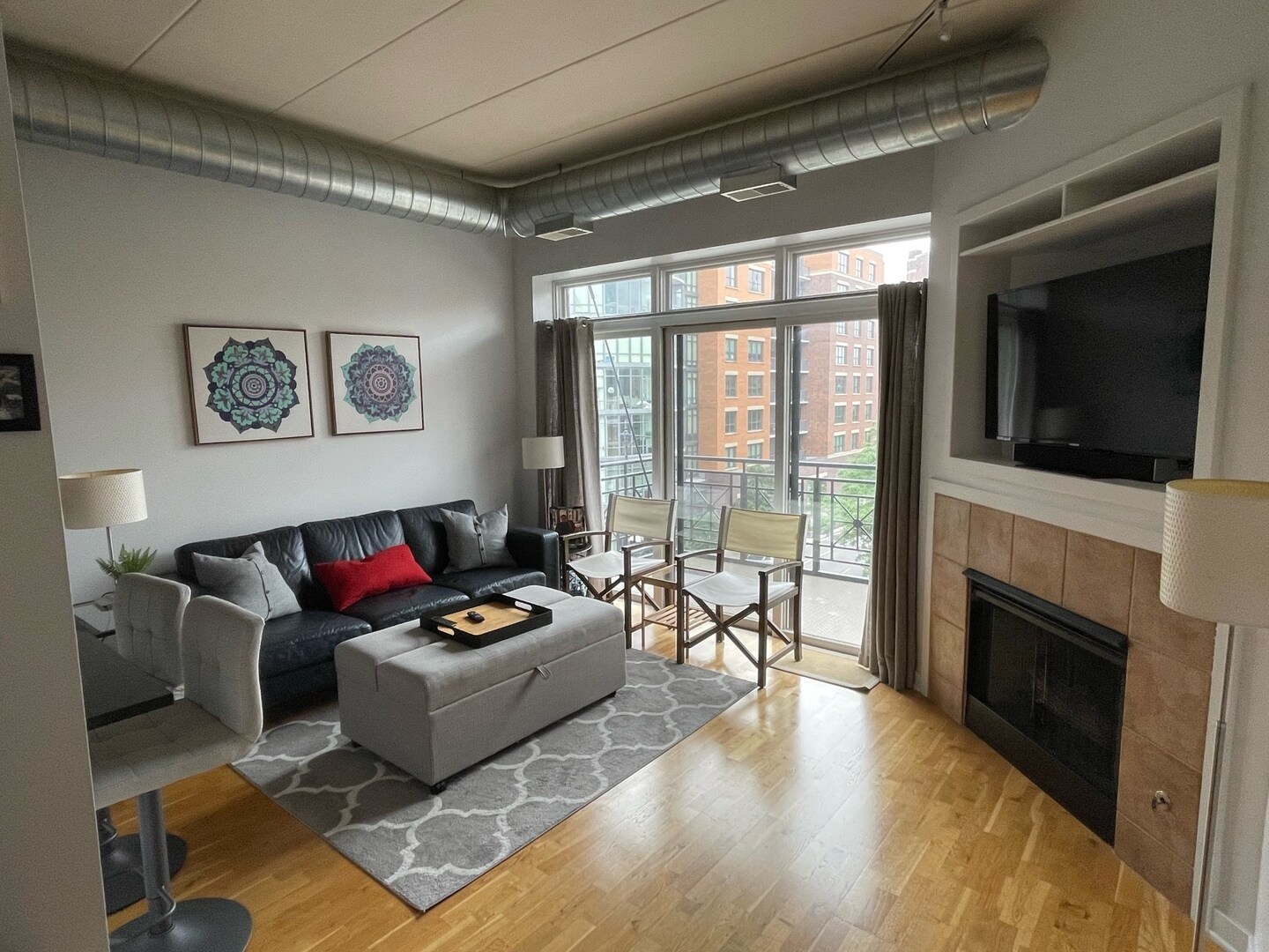 Building Photo - 1155 W Madison St