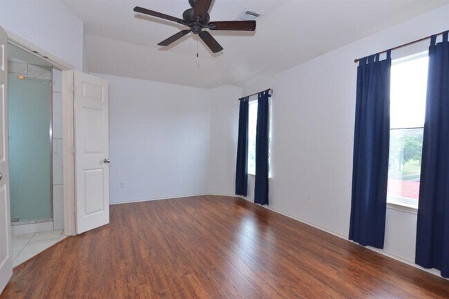 Building Photo - 115 Teasley