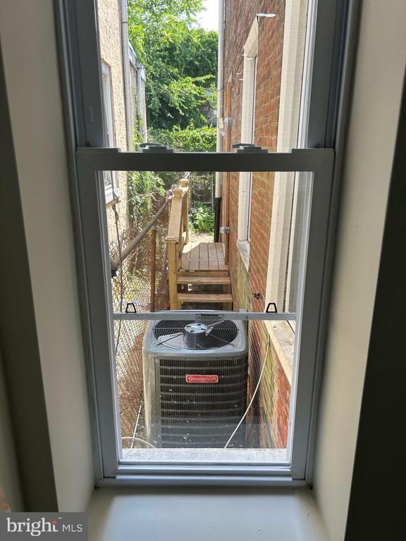 Building Photo - 2511 N 31st St