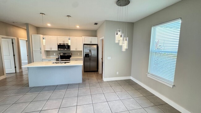 Building Photo - Beautiful 4 Br/2 Ba Home in Poinciana!!