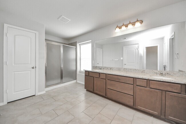 Building Photo - 4111 Fair Country Ln