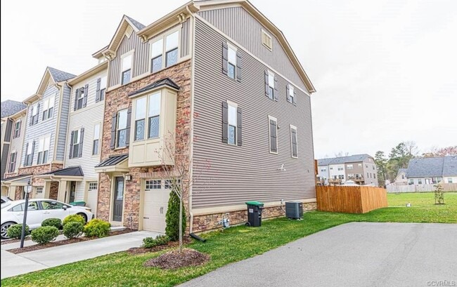 Building Photo - 7842 Wistar Woods Pl