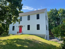 Building Photo - 5 Elis Ln