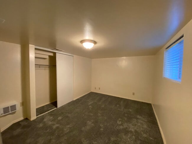 Building Photo - Washington House