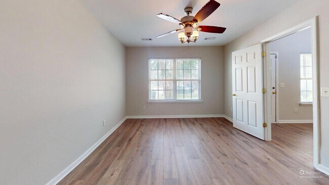 Building Photo - 10131 Ballyclare Ct