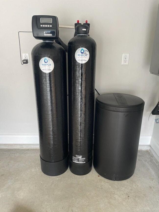 Building Photo - 1808 Durham Pk