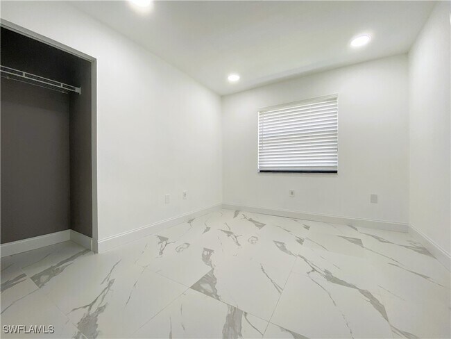 Building Photo - 6645 Huntington Lakes Cir