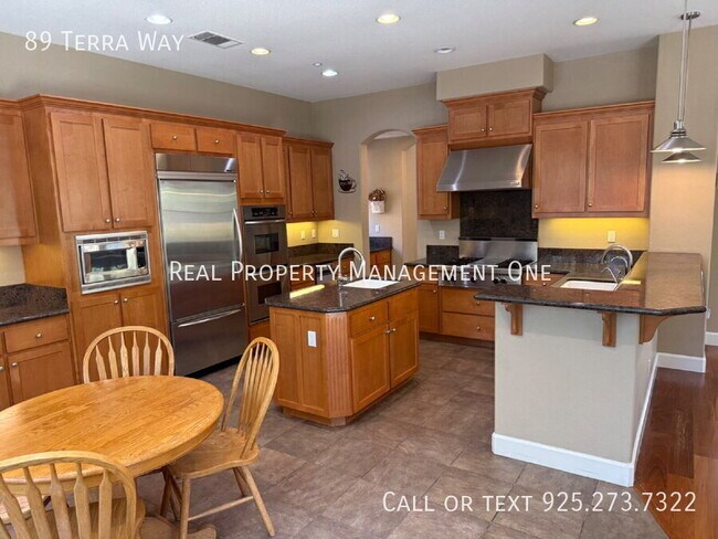 Building Photo - 89 Terra Way