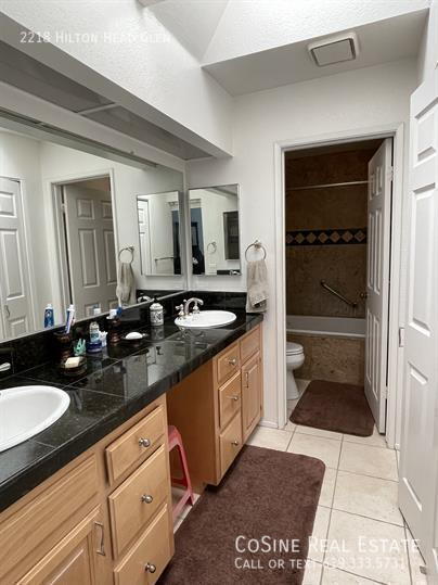 Building Photo - 2218 Hilton Head Glen