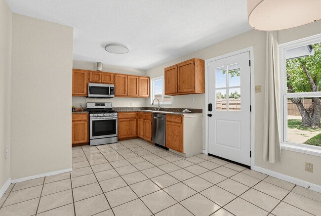 Building Photo - 5415 Havencrest Dr