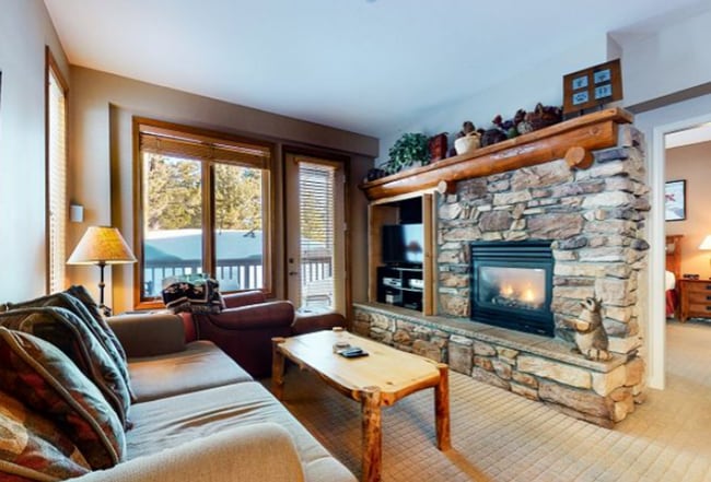 Building Photo - Beautiful 2 Bed, 2 Bath Fully Furnished Co...