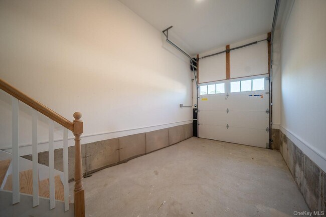 Building Photo - 60 Ramble Ln