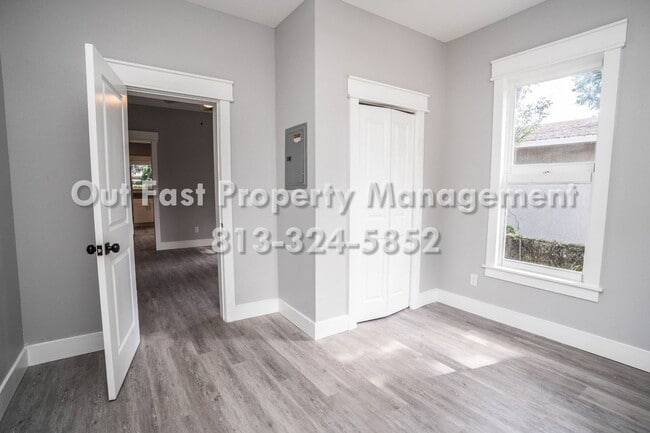 Building Photo - 2817 N Taliaferro Ave