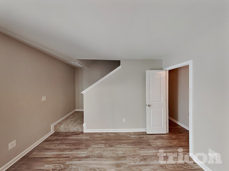 Building Photo - 5322 Northridge Dr