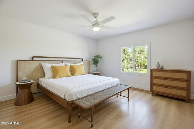 Building Photo - 4201 E Camelback Rd