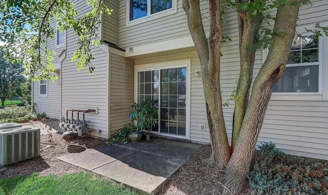 Building Photo - 2851 Holborn Cir