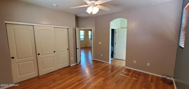 Building Photo - 1630 W Gentle Brook Trail