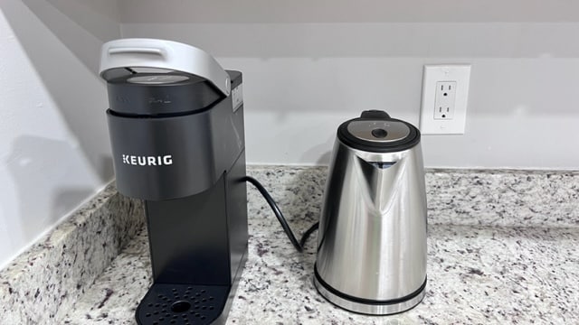 Building Photo - 2003 Clearstream Overlook