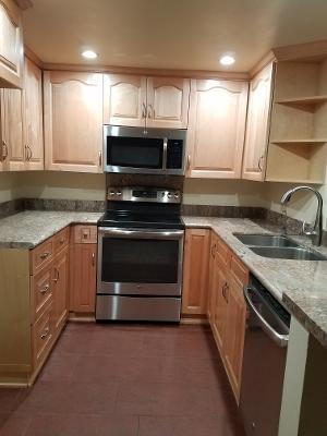 Renovated kitchen - 12830 Burbank Blvd