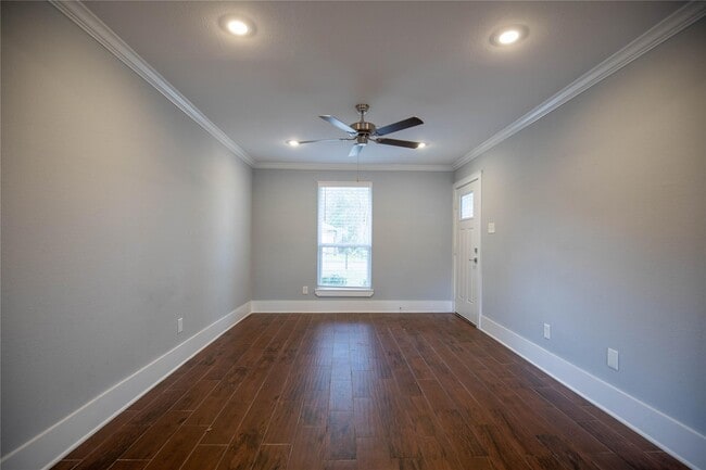 Building Photo - 4419 Reynaldo Dr