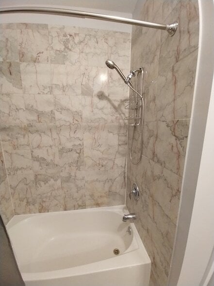 Building Photo - 4552 N Newland Ave