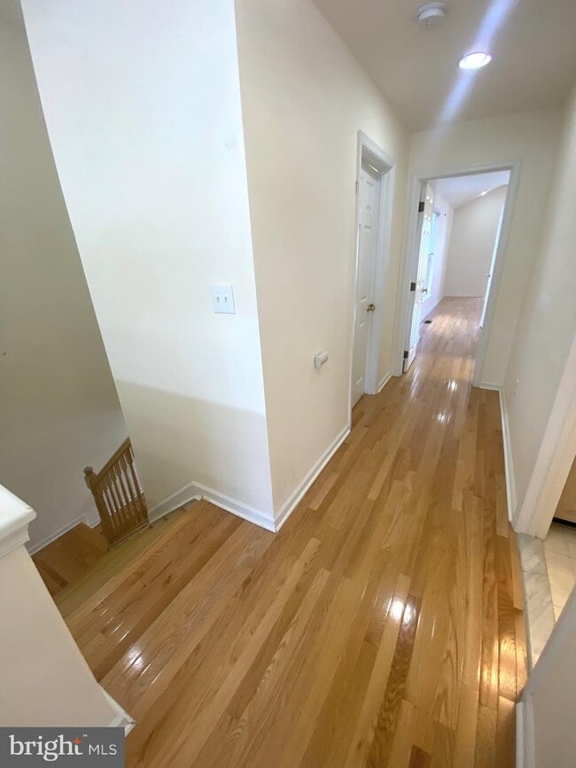 Building Photo - 372 Tuvira Ln