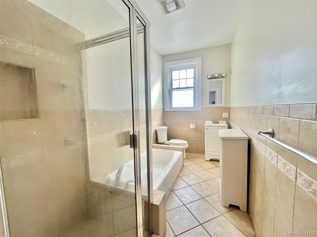 Building Photo - 171 Beechwood Ave