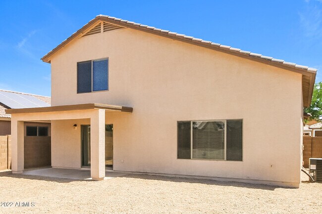 Building Photo - 2600 E Denim Trail