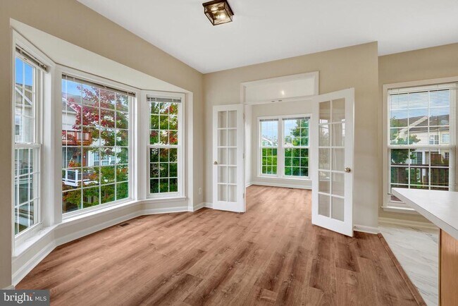 Building Photo - 43787 Tattinger Terrace