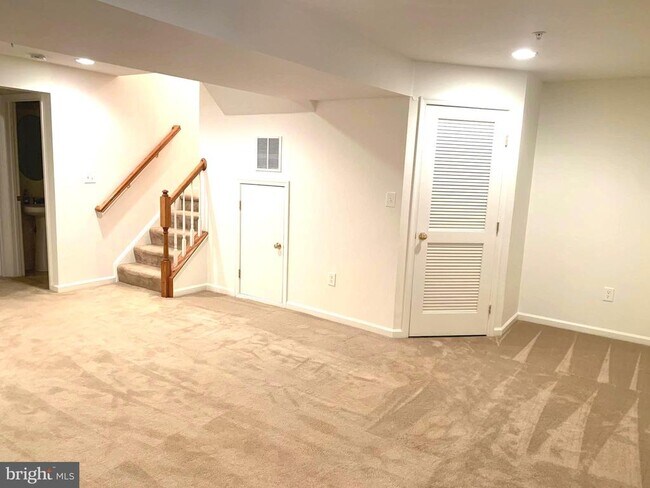 Building Photo - 7329 Granite Woods Ct