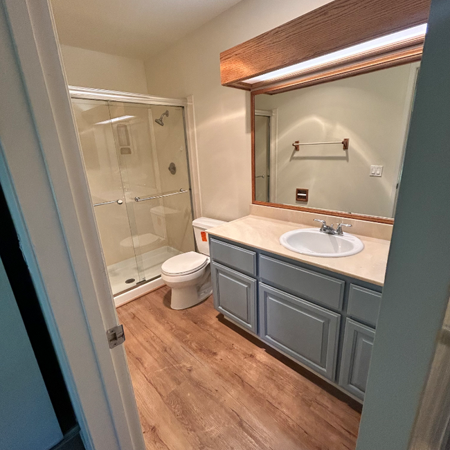 Building Photo - 410 N Civic Dr