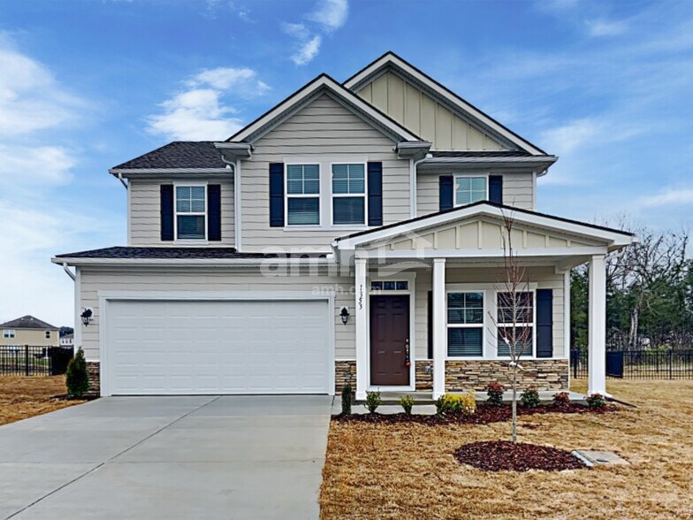 Primary Photo - 1353 Lomond Dr